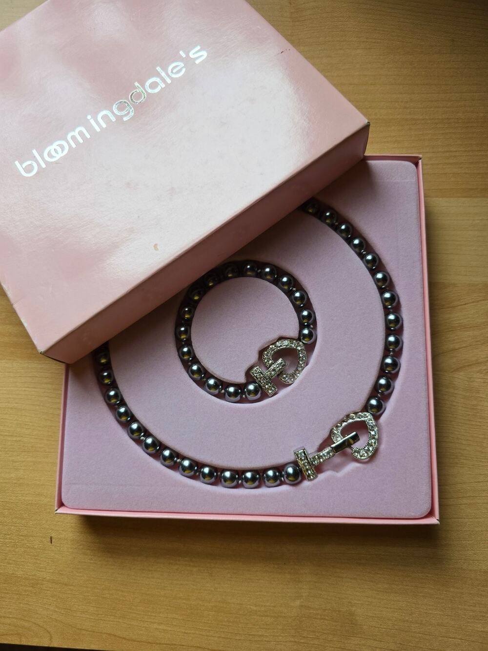 Bloomingdale’s 10mm Grey Faux Pearl Necklace Bracelet Heart Toggle Set